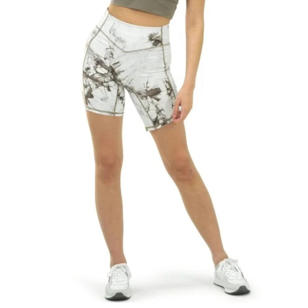 Balance Athletica (Vitality) The Rider Short- Tie Dye Sea Salt, Medium
